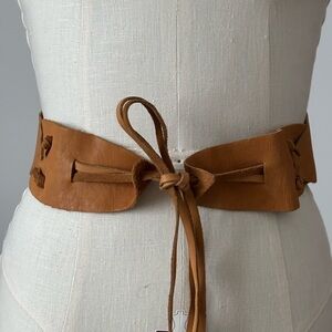 VNTG Tan Boho Handmade Leather Belt w Slim Leather Adjustable Ties Metal Details